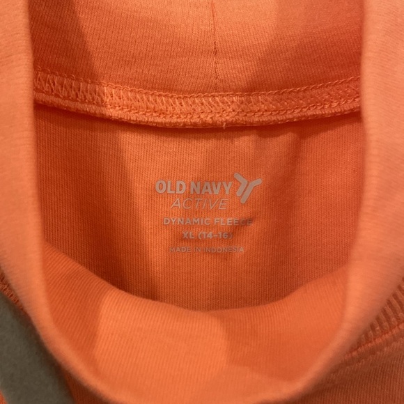 Old Navy Tops XL-Junior - Picture 3 of 8